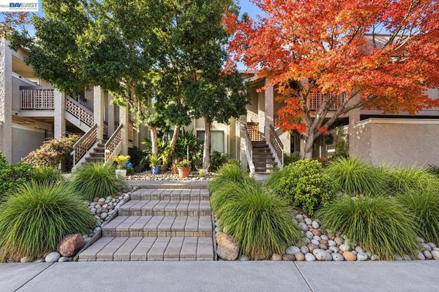 5547 Russo Dr, San Jose, CA 95118