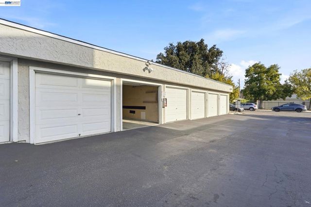 5547 Russo Dr, San Jose, CA 95118