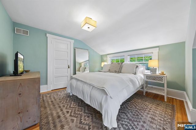 34 Prescott Avenue, Montclair, NJ 07042