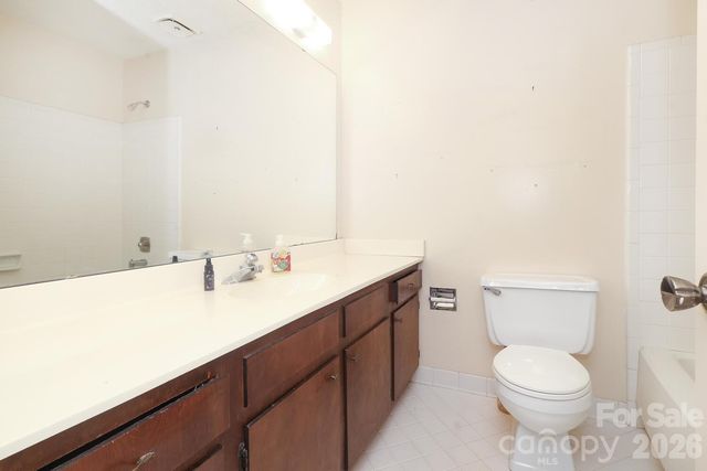 2000 Lawton Bluff Road, Charlotte, NC 28226