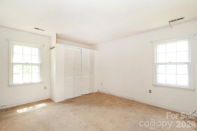 2000 Lawton Bluff Road, Charlotte, NC 28226