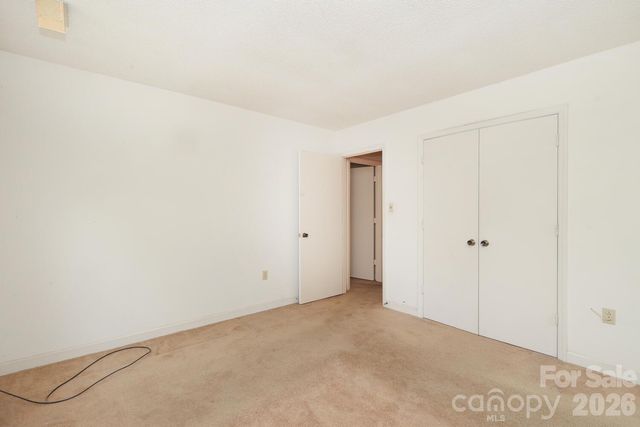 2000 Lawton Bluff Road, Charlotte, NC 28226