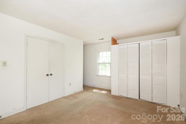 2000 Lawton Bluff Road, Charlotte, NC 28226