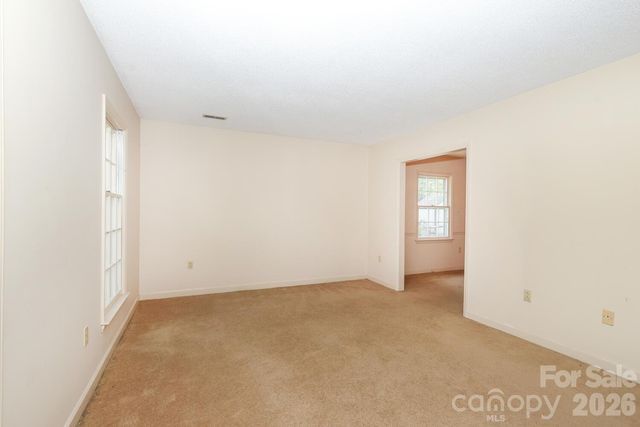 2000 Lawton Bluff Road, Charlotte, NC 28226