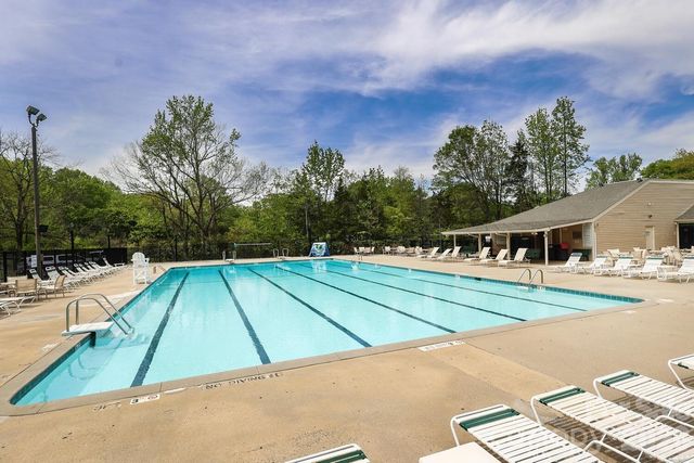 2000 Lawton Bluff Road, Charlotte, NC 28226