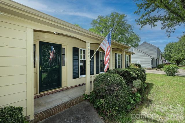 2000 Lawton Bluff Road, Charlotte, NC 28226