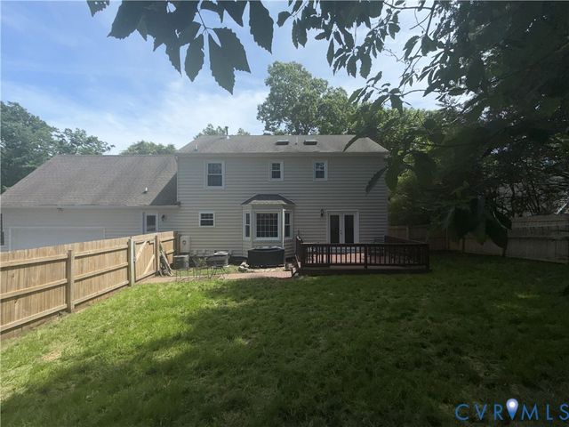 700 Dove Path Ln, Chester, VA 23834