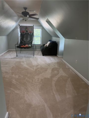 700 Dove Path Ln, Chester, VA 23834