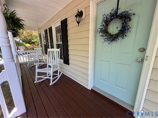 700 Dove Path Ln, Chester, VA 23834
