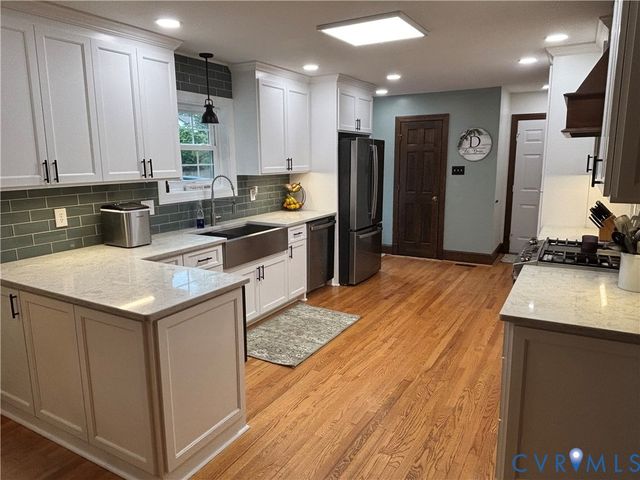 700 Dove Path Ln, Chester, VA 23834