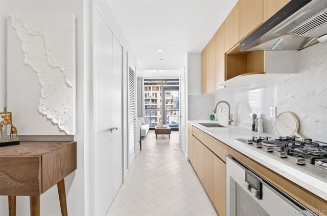 133-25 37TH Avenue 5A, Flushing, NY 11354