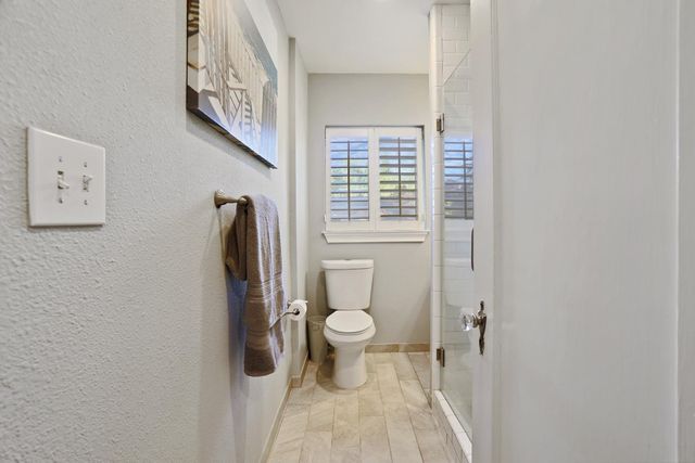 5045 E Morada Ln, Stockton, CA 95212