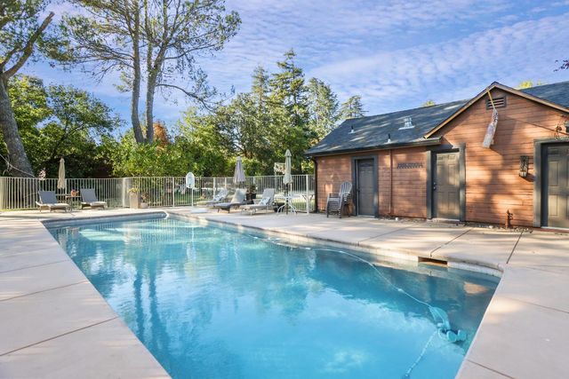 5045 E Morada Ln, Stockton, CA 95212