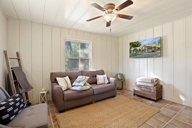 5045 E Morada Ln, Stockton, CA 95212