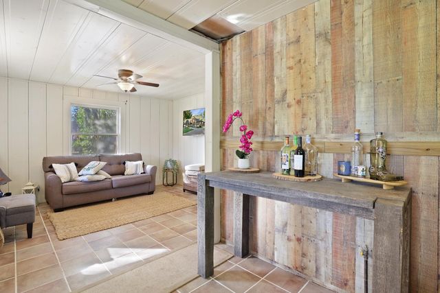 5045 E Morada Ln, Stockton, CA 95212