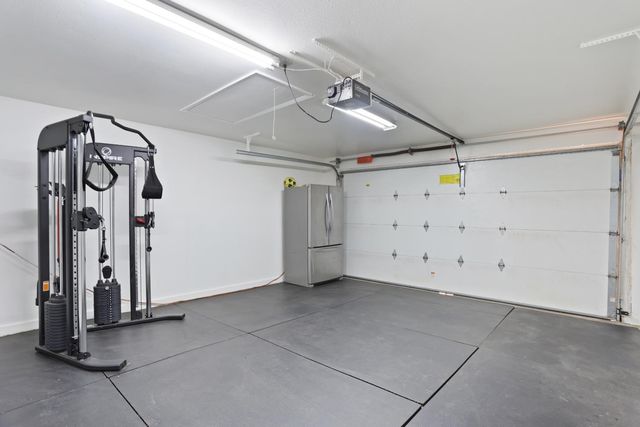 5045 E Morada Ln, Stockton, CA 95212