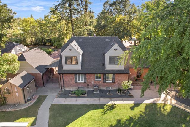 5045 E Morada Ln, Stockton, CA 95212