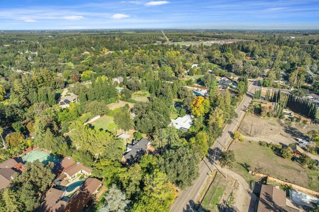 5045 E Morada Ln, Stockton, CA 95212