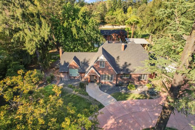 5045 E Morada Ln, Stockton, CA 95212