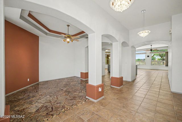7721 Legend Vista Place, Tucson, AZ 85743