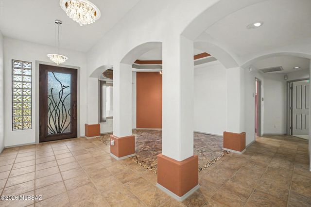 7721 Legend Vista Place, Tucson, AZ 85743