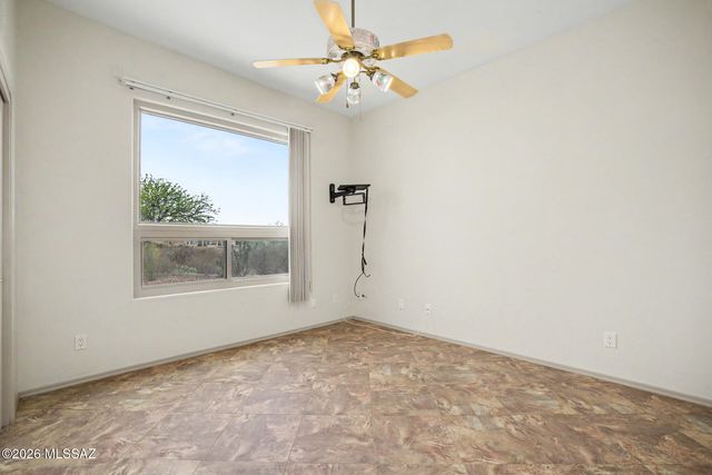 7721 Legend Vista Place, Tucson, AZ 85743