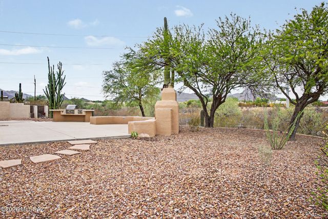 7721 Legend Vista Place, Tucson, AZ 85743