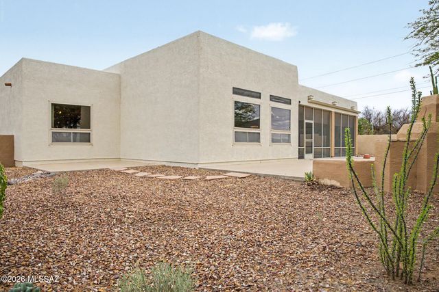 7721 Legend Vista Place, Tucson, AZ 85743