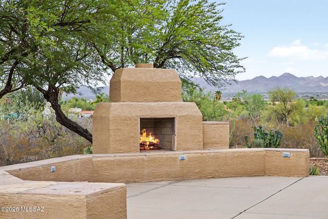 7721 Legend Vista Place, Tucson, AZ 85743