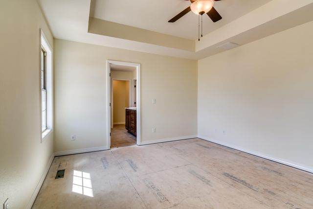 646 W Brook Hollow Road, Nixa, MO 65714