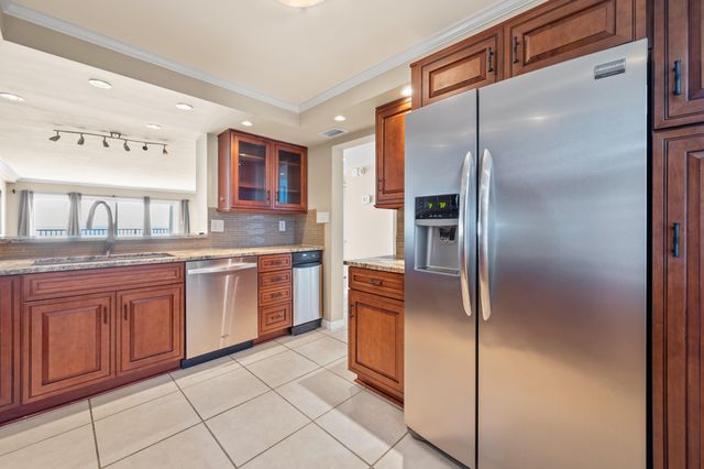 995 N Highway A1a 407, Indialantic, FL 32903