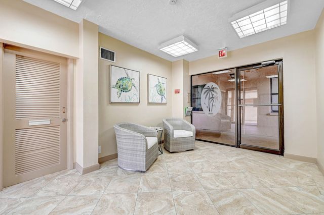 995 N Highway A1a 407, Indialantic, FL 32903