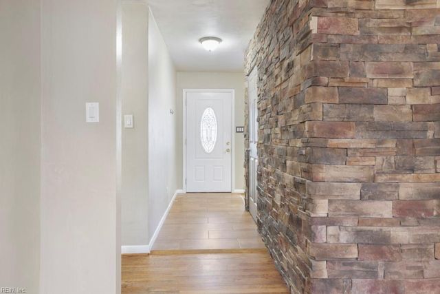 548 Crosby RD, Virginia Beach, VA 23452