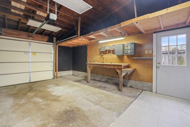 548 Crosby RD, Virginia Beach, VA 23452