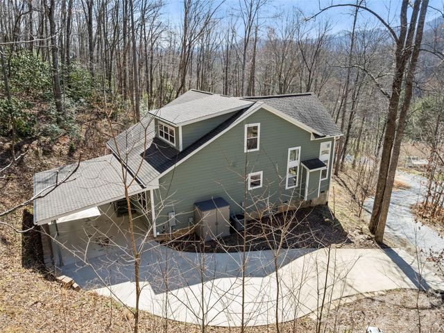 132 Fields Drive, Waynesville, NC 28785