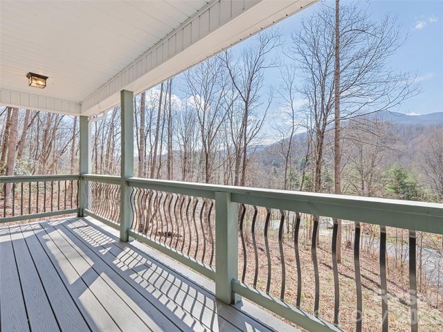 132 Fields Drive, Waynesville, NC 28785
