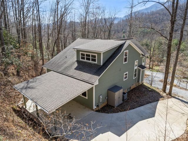 132 Fields Drive, Waynesville, NC 28785