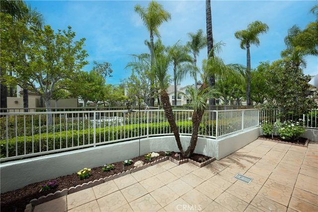 5 Calle Del Norte, Rancho Santa Margarita, CA 92688