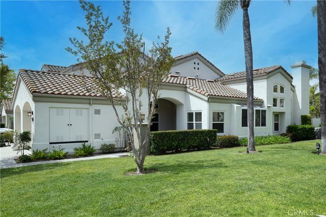 5 Calle Del Norte, Rancho Santa Margarita, CA 92688