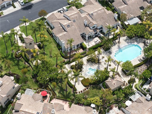 5 Calle Del Norte, Rancho Santa Margarita, CA 92688