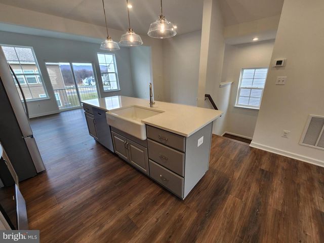 500 HUSKY TRL, Martinsburg, WV 25403