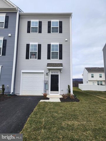 500 HUSKY TRL, Martinsburg, WV 25403