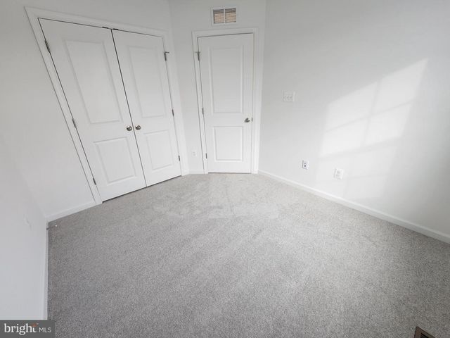 500 HUSKY TRL, Martinsburg, WV 25403