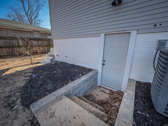 2820 Pollack Avenue, Evansville, IN 47714