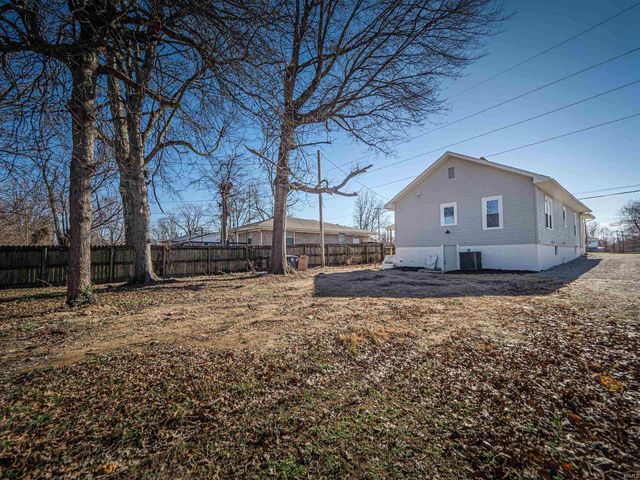 2820 Pollack Avenue, Evansville, IN 47714