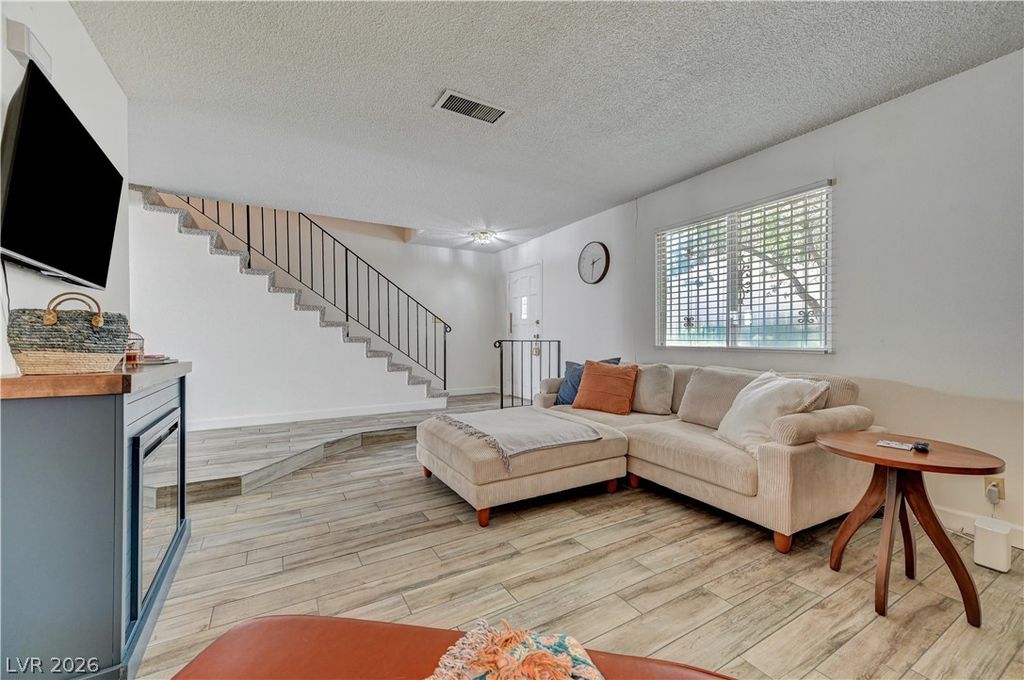 3447 Garden East Drive, Las Vegas, NV 89121 — photo 4