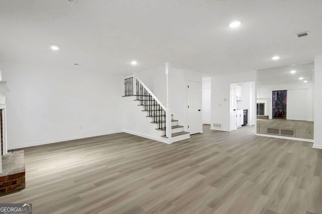 1135 Shiloh Lane NW, Kennesaw, GA 30144