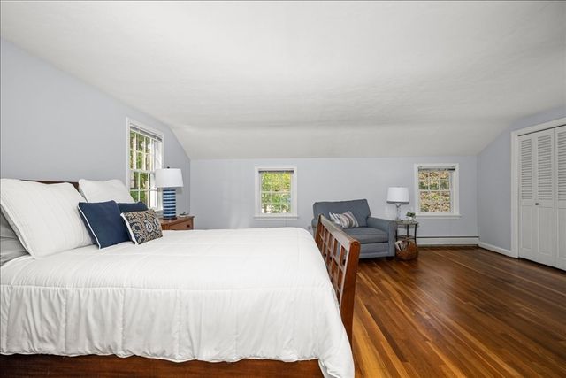 11 Hickory Rd, Southborough, MA 01772