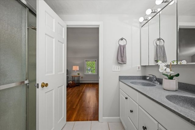 11 Hickory Rd, Southborough, MA 01772