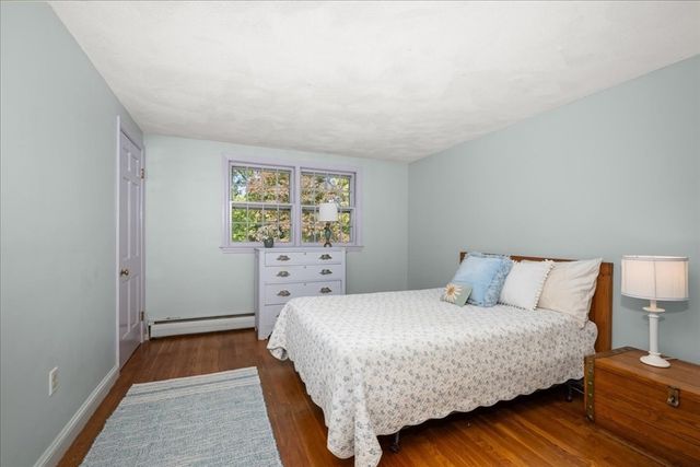 11 Hickory Rd, Southborough, MA 01772